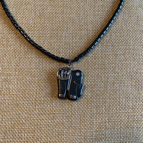 Vintage hematite elephant pendant with trunk up. Sterling barrel clasp. - Picture 7 of 8